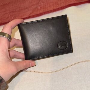 NWT Classic Dooney & Bourke Bifold Black Wallet